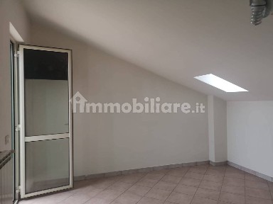 Trilocale via Vittorio Emanuele, Castello di Cisterna