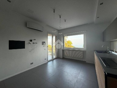 Monolocale via Francesco Petrarca 20, Posillipo, Napoli