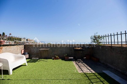 Appartamento via Federico Delpino, Castelletto, Genova