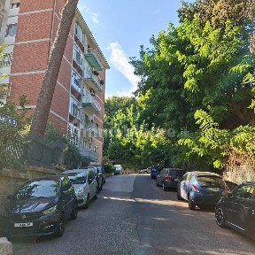 Trilocale via Francesco Petrarca 20, Posillipo, Napoli