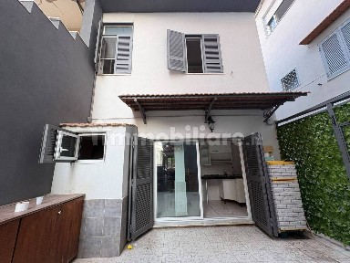 Quadrilocale Cupa San Pietro 73, Ponticelli, Napoli