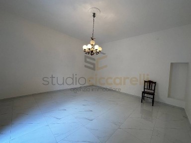 Trilocale corso Campano 200, Centro Storico, Giugliano in Campania
