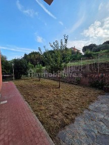 Trilocale via Guglielmo Marconi, Centro, Arenzano