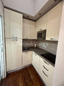 Bilocale piazza Nicola Amore 6, Mercato, Napoli