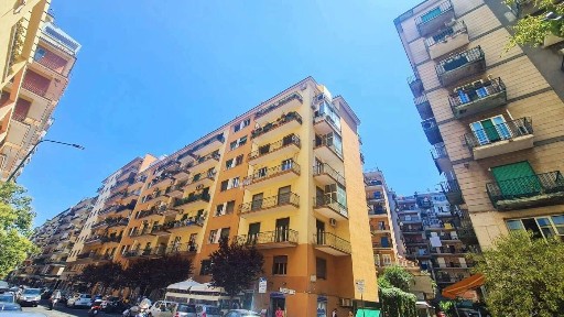 Bilocale via Francesco Cilea, 137, Vomero, Napoli