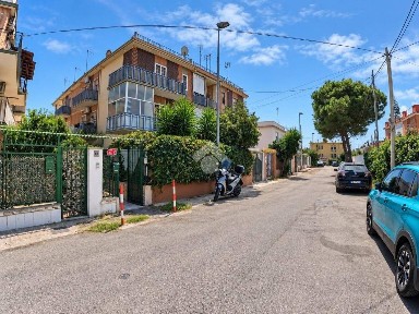 Manfredonia, Viale dei Gerani, 17