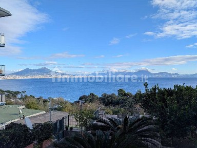 Quadrilocale via petrarca, 49, Posillipo, Napoli