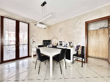Villa a schiera via papa paolo VI, 1, Rivoltella, Desenzano del Garda