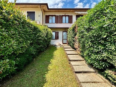 Villa a schiera via Caduti del Lavoro 6, Ponte Cingoli, Rodengo Saiano