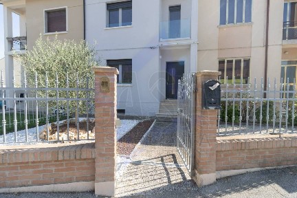 Villa a schiera via Giuseppe Garibaldi 60, Centro, Vigarano Mainarda