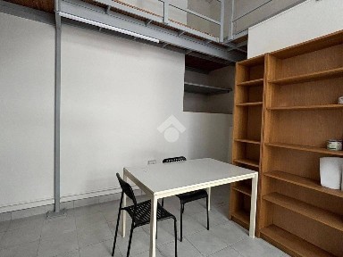 Magazzino - Deposito in Affitto