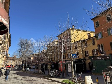 Bologna, Centro Storico, PIAZZA ALDROVANDI