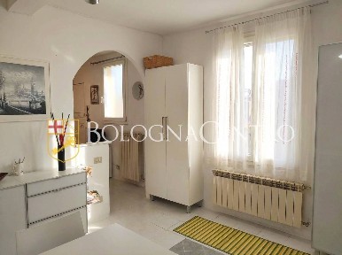 Bologna, Castiglione - Tribunale, Via Mirasole