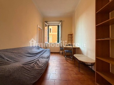 Bologna, Irnerio, Via dell'Indipendenza, 42