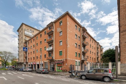 Trilocale via Romolo Amaseo, San Donato, Bologna