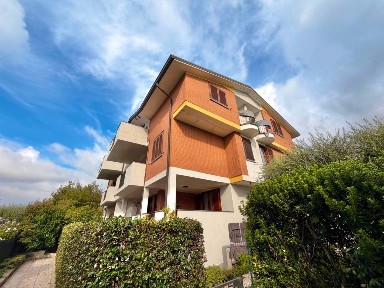 Bilocale via Ignazio Silone 115, Centro, Caronno Pertusella