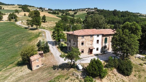 Rustico frazione Antognano, Lugagnano Val d'Arda