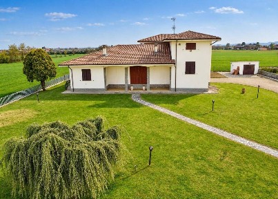 Villa unifamiliare via Piovera, San Giuliano Nuovo - San Giuliano Vecchio, Alessandria