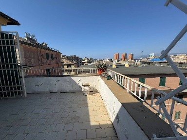 Attico via Gian Battista Monti 7, Sampierdarena, Genova
