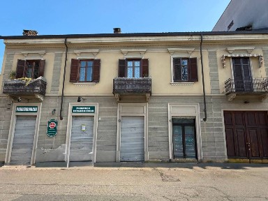 Locale commerciale in Affitto