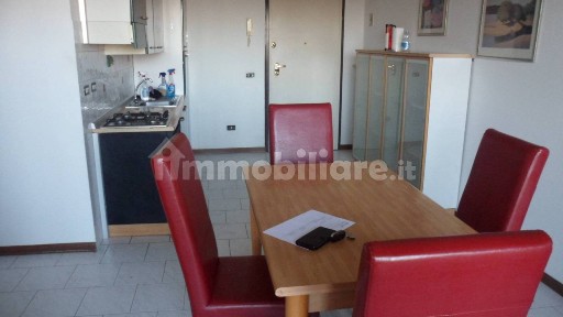 Trilocale via Ettore Petrolini, Rosta Nuova, Reggio Emilia