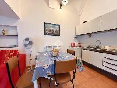 Gaeta, Via Indipendenza Vico 10, 21