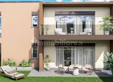 Bilocale via Foscolo 22029, Brughiere, Uggiate con Ronago