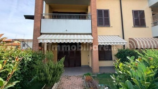 Bilocale via Pier Amato Perretta 21, Centro, Olgiate Comasco