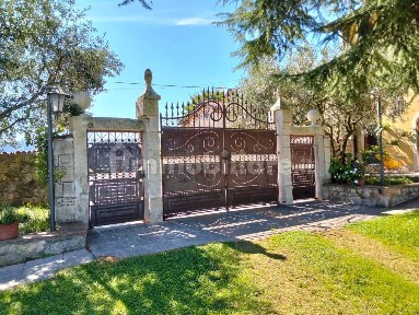 Villa bifamiliare, ottimo stato, 213 m², Sovizzo