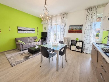Trilocale via Mario Capocaccia 40, Centro, Diano Marina