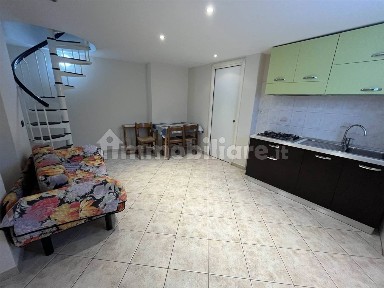 Trilocale ottimo stato, piano terra, Centro, Apricale