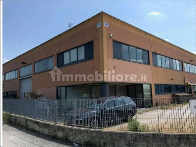 Capannone all'asta via Enrico Giustozzi 25/a, Foligno