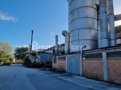 Capannone all'asta via Leone Tolstoj 5, Perugia