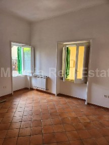 Trilocale via Nazionale Appia, Casapulla