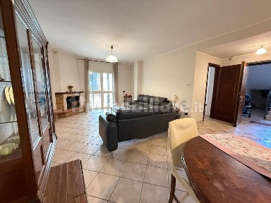 Bilocale viale Abramo Lincoln 286, Falciano, Caserta