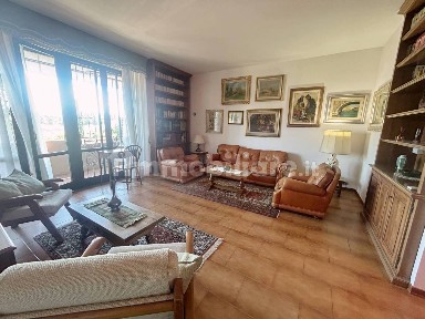 Firenze, Rovezzano, Via Ivanoe Bonomi, 11