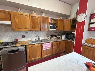 Firenze, Novoli, Via Valdichiana, 81