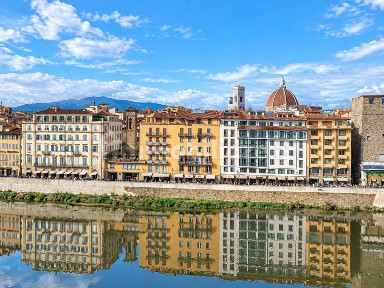 Bilocale Lungarno degli Acciaioli 2, Piazza della Repubblica, Firenze
