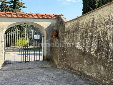 Appartamento buono stato, su più livelli, Rinaldi, San Martino alla Palma, Scandicci