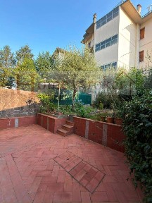 Trilocale via Del Gelsomino 83, Due Strade - San Gaggio, Firenze