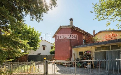 Terratetto unifamiliare via Stradelli Guelfi 4, Ozzano dell'Emilia
