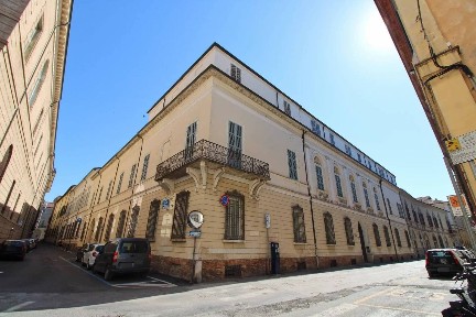 Faenza, Via Filippo Severoli, 33