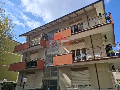Trilocale viale Belfiore 3, Centro, Cervia