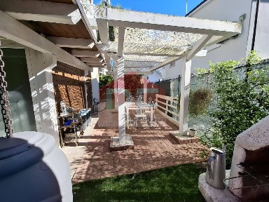 Cervia, Viale Giacomo Leopardi, 58