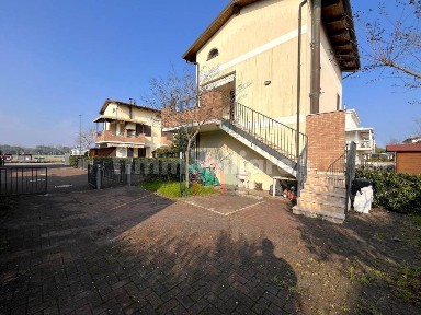 Trilocale ottimo stato, su più livelli, Lido di Savio - Lido di Classe, Ravenna