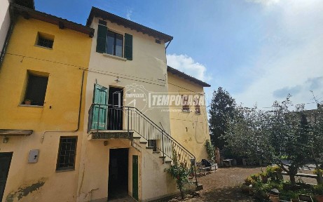 Riolo Terme, Largo Fratelli Villa, Borgo Rivola 3