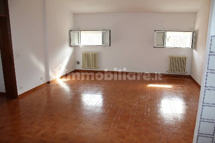 Trilocale buono stato, secondo piano, Centro, Bagnacavallo