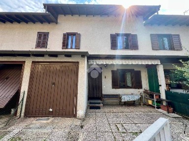 Cocquio-Trevisago, Contrada Mulini, 10