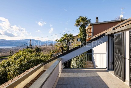 Villa a schiera via Pordoi 8, Centro, Besozzo