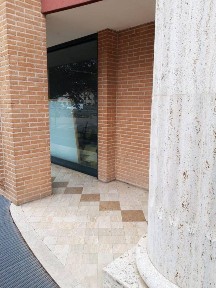 Locale commerciale in Affitto
